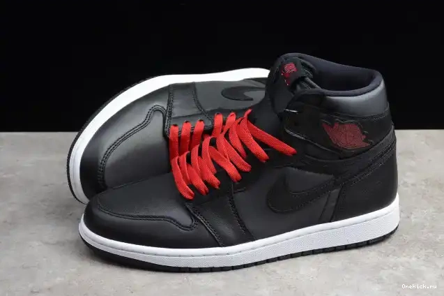 One Kick 1 Retro Satin High Air Jordan OG Black 555088-060 0706